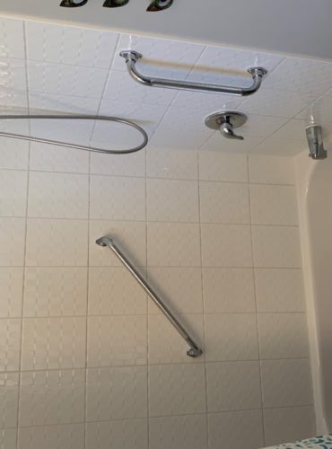 Grab Bars | Lakenorth Solutions Inc.